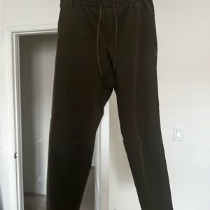 lululemon License to Train Joggers